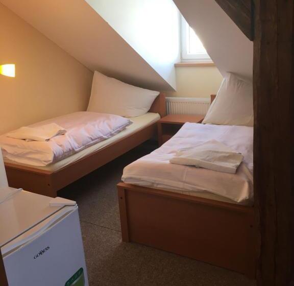 Четырехместный Номер Стандарт, Penzion Na Solné Stezce