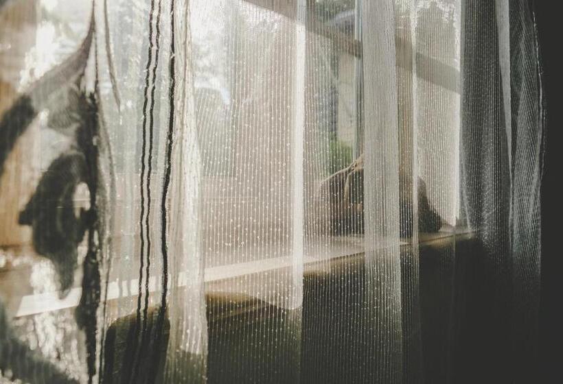 آپارتمان 1 خوابه, Villa Irbe