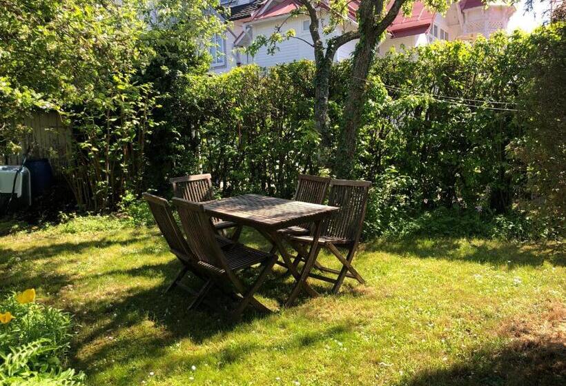 דירת 2 חדרי שינה עם נוף לגינה, Villa Verdi