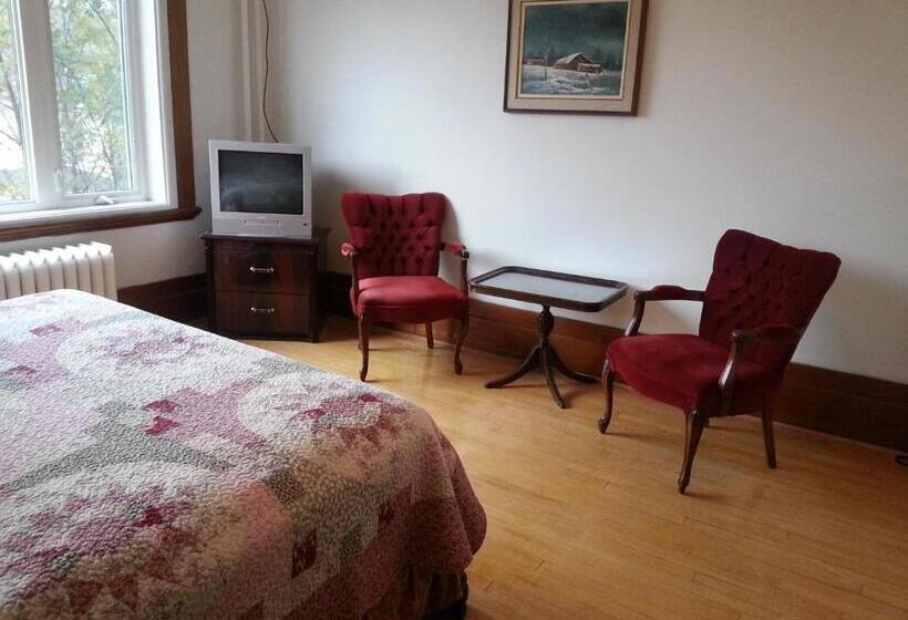 标准间, Le Petit Château Montebello B&b