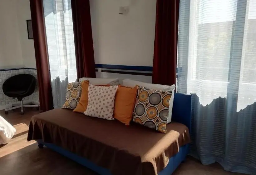 ファミリールーム, Chambres D Hôtes Les Muriers