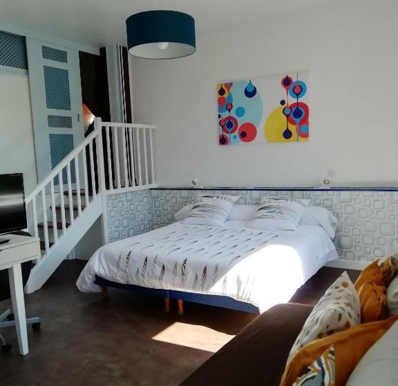 غرفة عائلية, Chambres D Hôtes Les Muriers