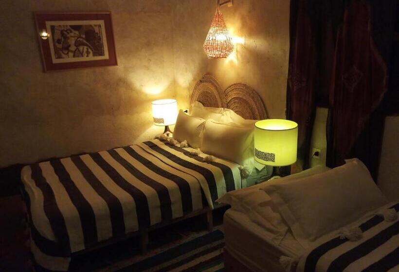 패밀리 룸 산 전망, Dar Isselday