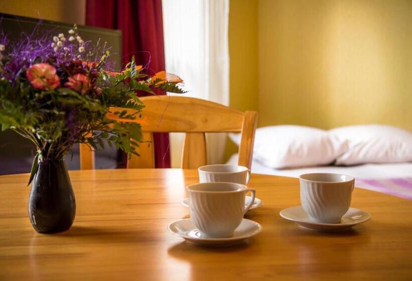 اتاق استاندارد سه نفره, Medainie Apartamenti