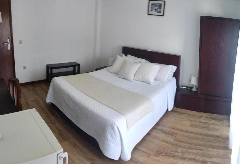 غرفة قياسية, Verde Pinho