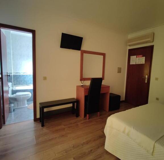 غرفة قياسية, Verde Pinho