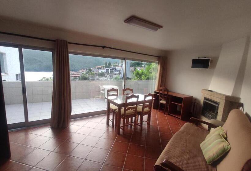 شقة بغرفة نوم واحدة, Verde Pinho