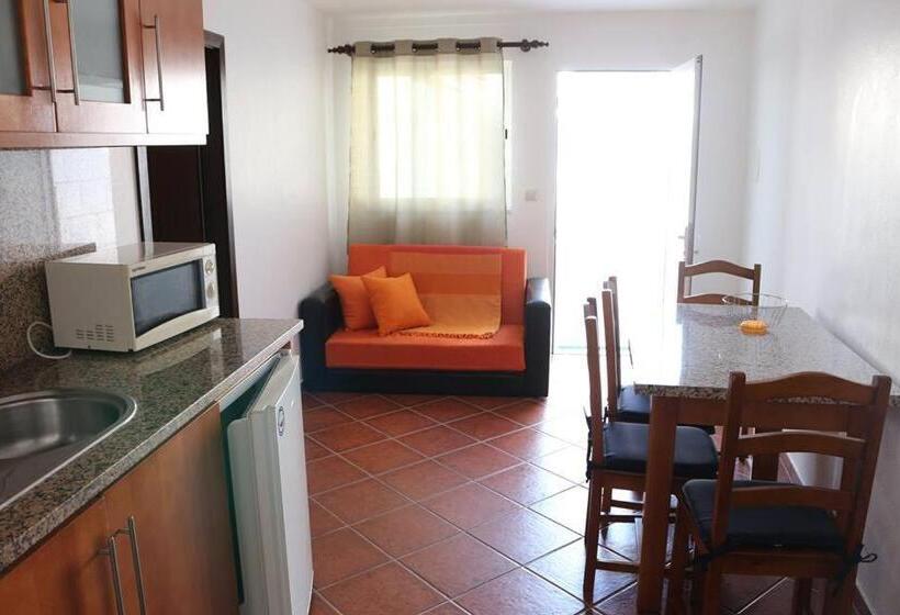 شقة غرفتين, Verde Pinho