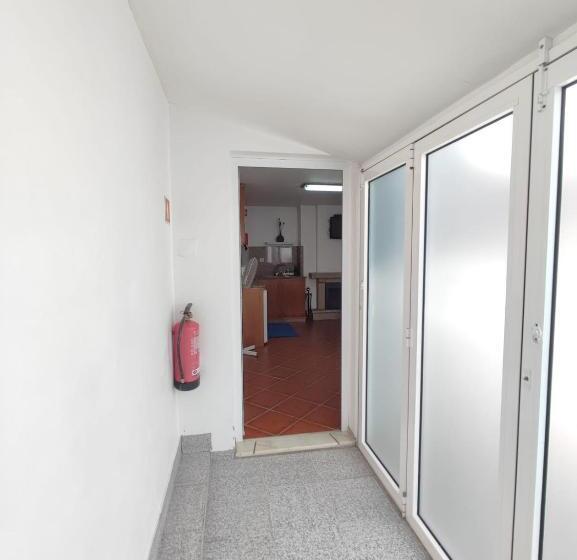 شقة غرفة واحدة, Verde Pinho