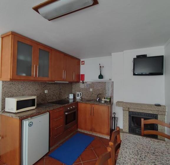 شقة غرفة واحدة, Verde Pinho