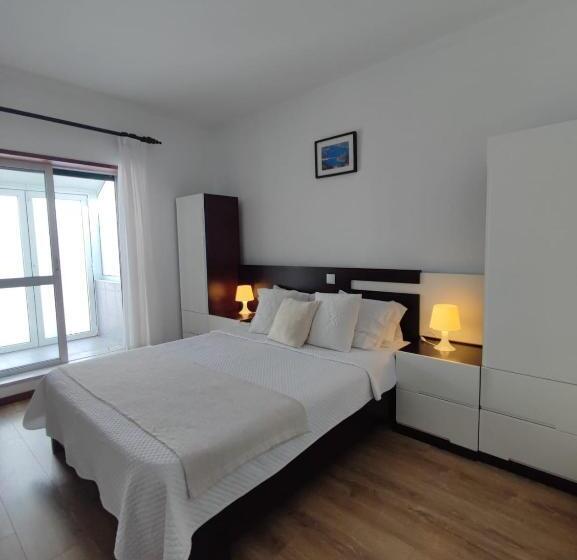 شقة غرفة واحدة, Verde Pinho