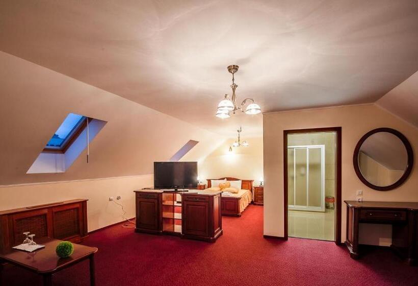 Люкс, Pension Montana Popa