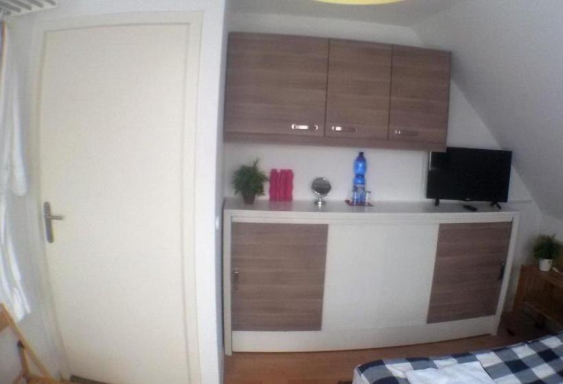 标准三人间共用浴室, Bed And Breakfast Den Bosch