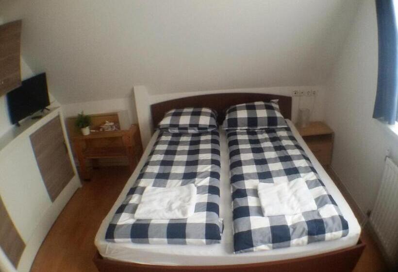 标准三人间共用浴室, Bed And Breakfast Den Bosch