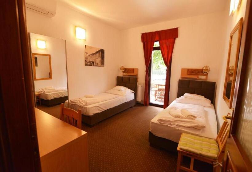 스탠다드 룸, Fészek Fogadó   Pension Nest