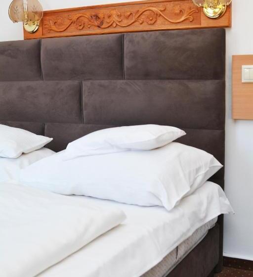 스탠다드 트리플 룸, Fészek Fogadó   Pension Nest