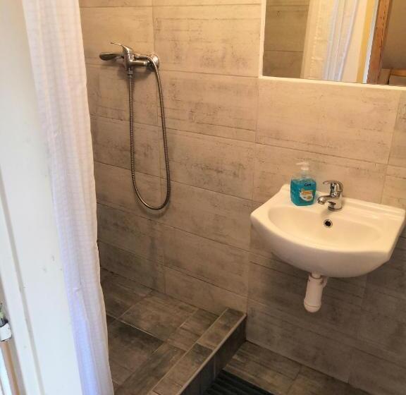 غرفة كلاسيكية رباعية, Hostel Skautský Dom