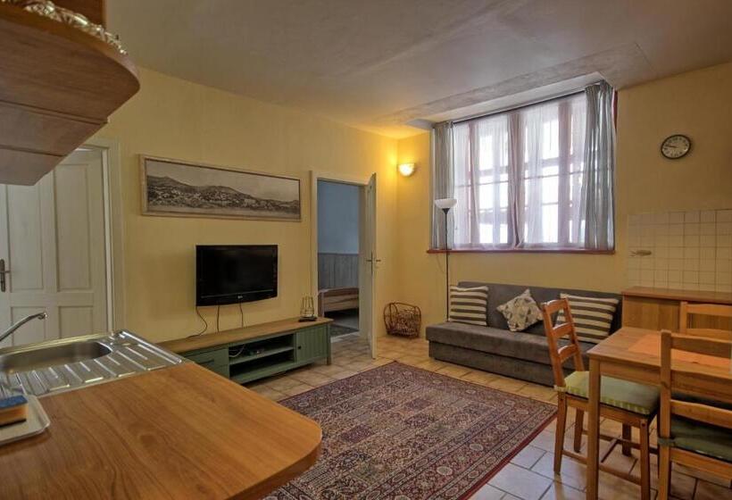 침실 2개 아파트, Hostel Skautský Dom