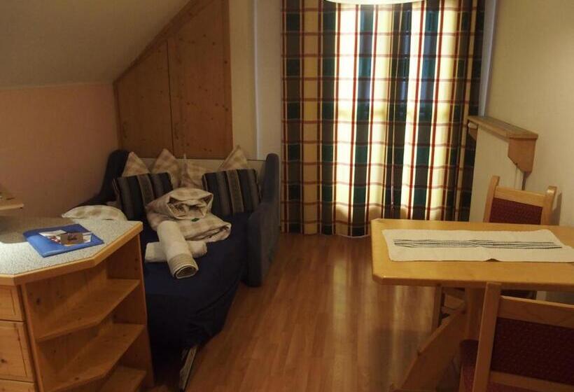 Апартаменты 1 Спальня с Балконом, Dorfergut