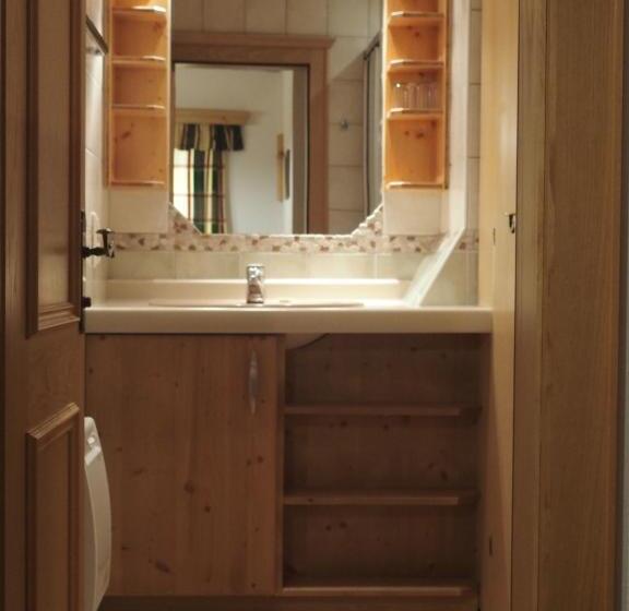 Апартаменты 2 Спальни, Dorfergut