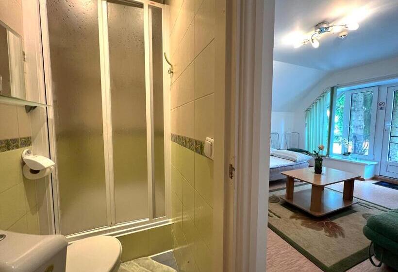 اتاق استاندارد, Nakvisa