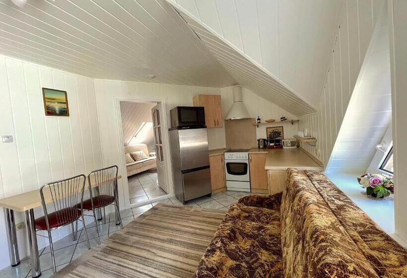 آپارتمان 1 خوابه, Nakvisa