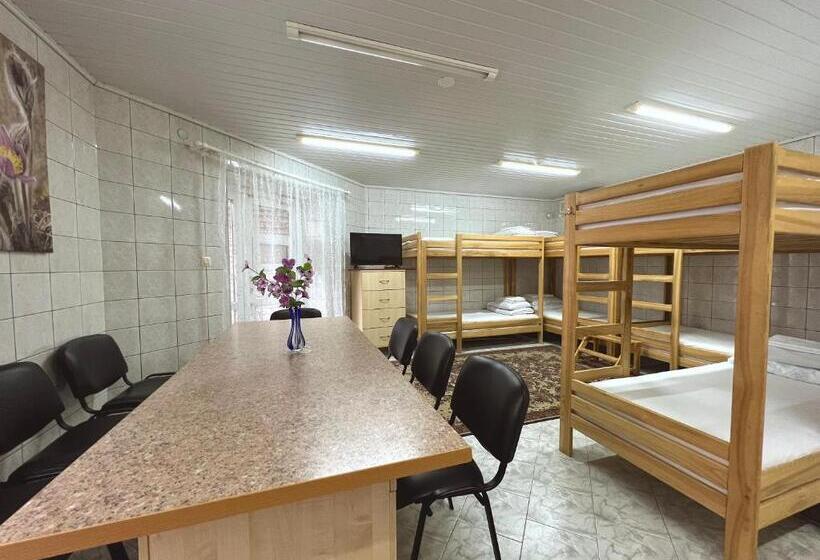 آپارتمان 1 خوابه, Nakvisa