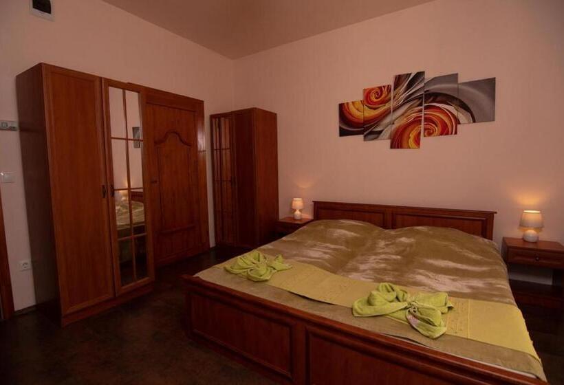 适合残疾人使用的标准间, Napvirág Ház