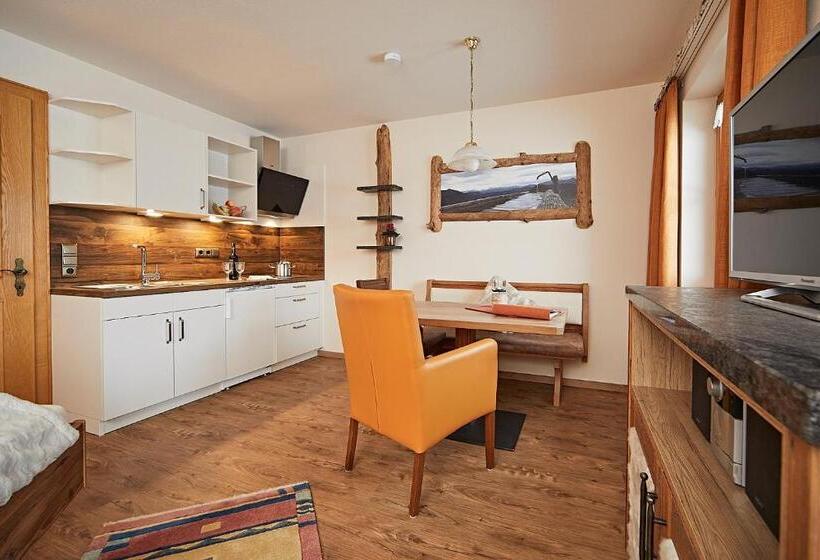 Студия Стандарт, Siplinger Suites Ferienwohnungen Sauna Und Fitness