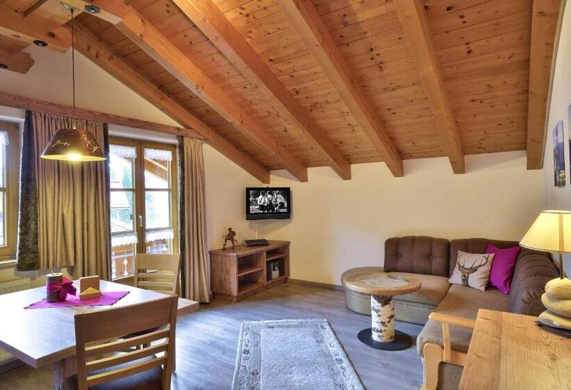 Апартаменты 1 Спальня с Балконом, Siplinger Suites Ferienwohnungen Sauna Und Fitness