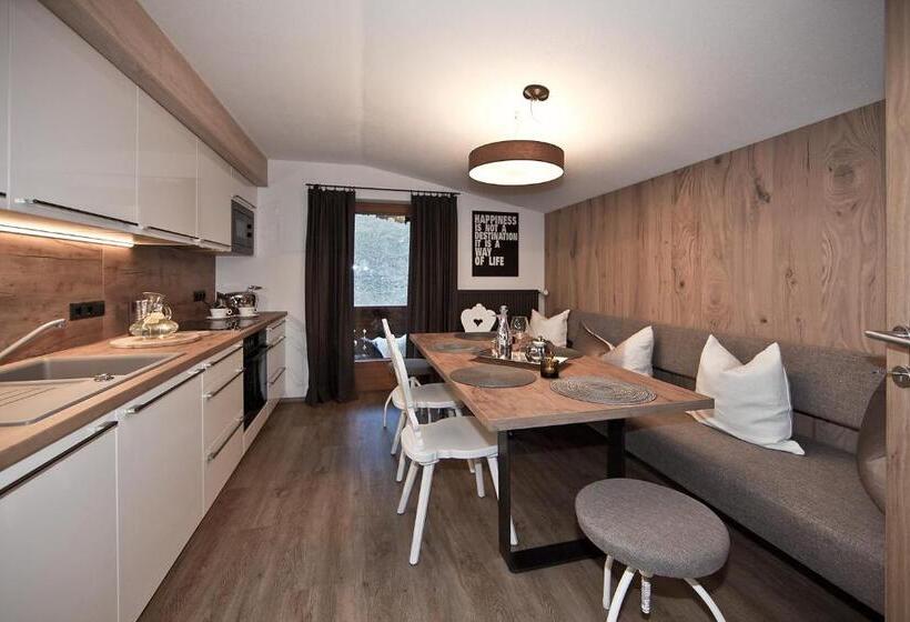 Apartamento Superior 1 Dormitório, Villa Michaela