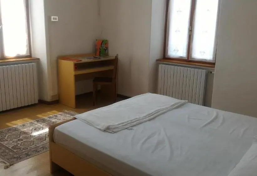 Huoneisto 3 Makuuhuonetta, Anesi Appartamenti
