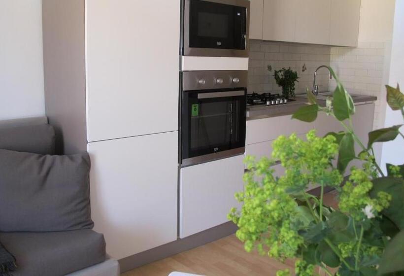 带3个卧室的公寓, Anesi Appartamenti