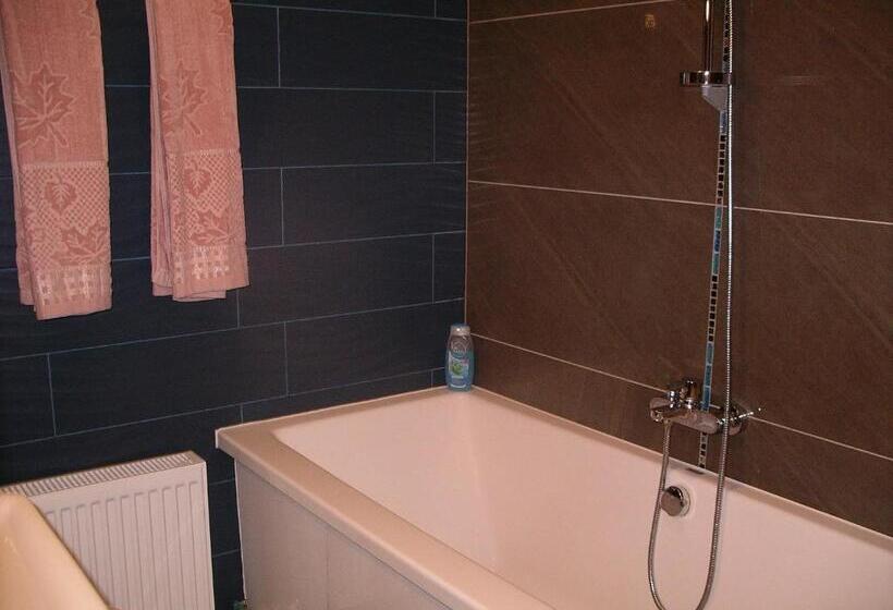 اتاق خانوادگی, Kemeri Hotel In National Park   Free Parking