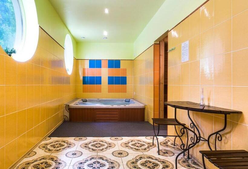 سوئیت با وان آب گرم, Kemeri Hotel In National Park   Free Parking