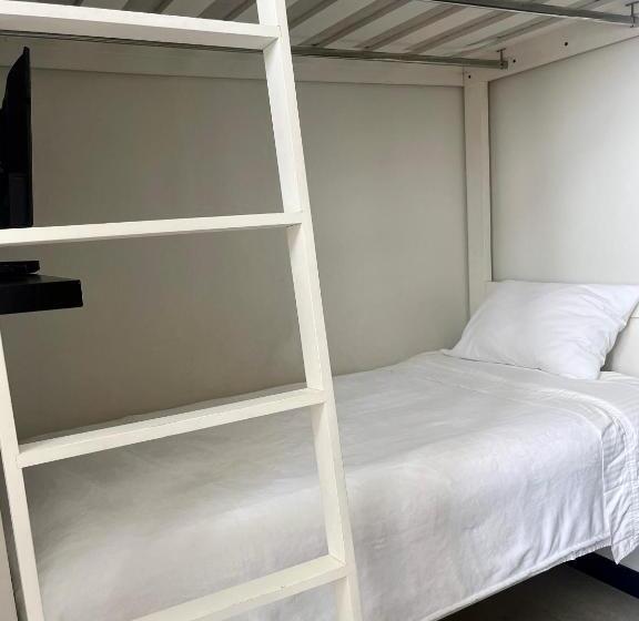 اتاق اکونومی, Laviu B&b Luxe Suites