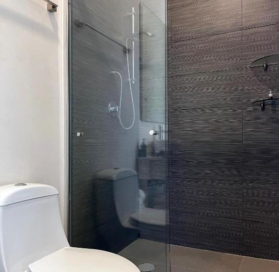 اتاق خانوادگی, Laviu B&b Luxe Suites