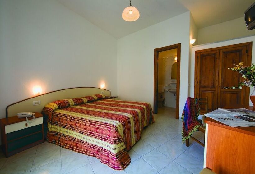 이코노미 룸, Al Bosco