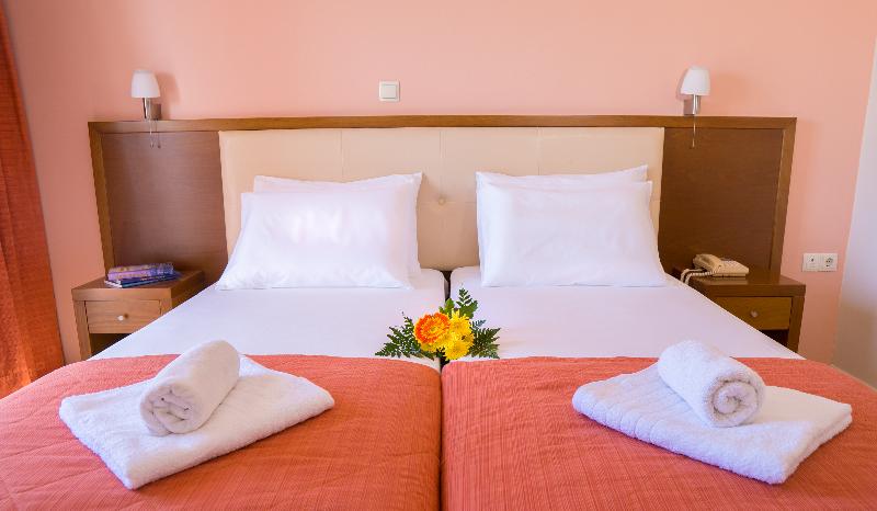 غرفة قياسية لذوى الاحتياجات الخاصة, Comfort Inn & Suites