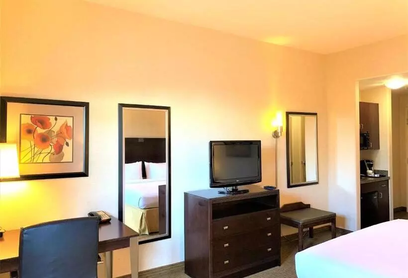 Executive-huone, Holiday Inn Express Fresno Northwest Herndon, An Ihg