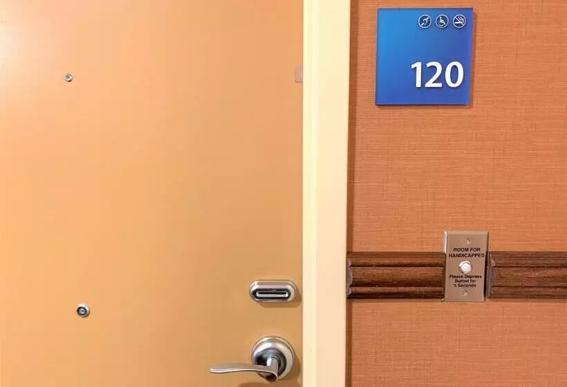 Standard-invahuone King-vuode, Holiday Inn Express Fresno Northwest Herndon, An Ihg