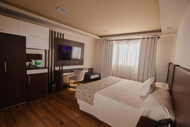 キングサイズベッドのスイートルーム, Holiday Inn Express West Palm Beach Metrocentre, An Ihg