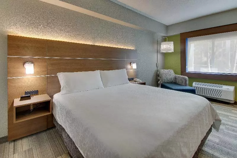 キングサイズベッドのスタンダードルーム, Holiday Inn Express West Palm Beach Metrocentre, An Ihg