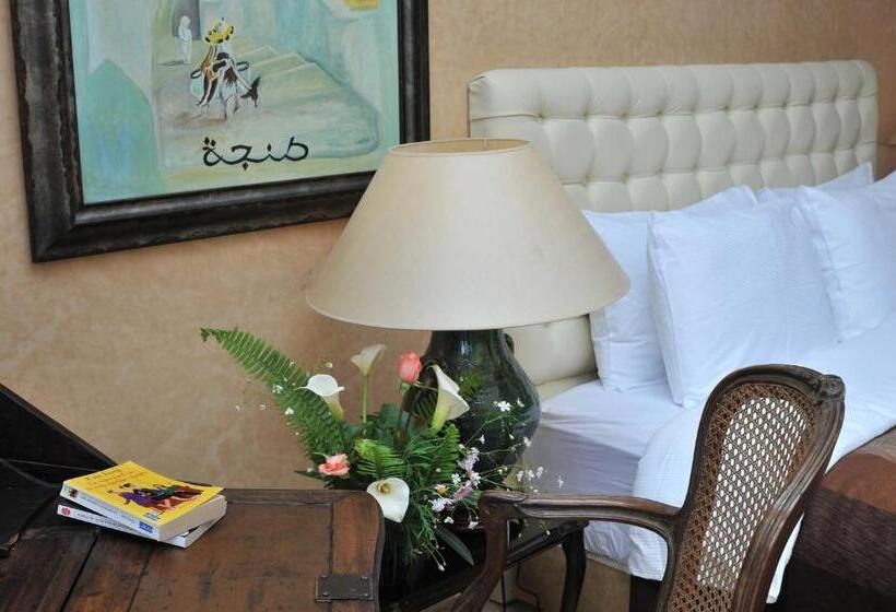 سوییت, La Maison De Tanger