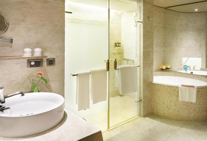 اتاق لوکس با تخت بزرگ, Palais De Chine