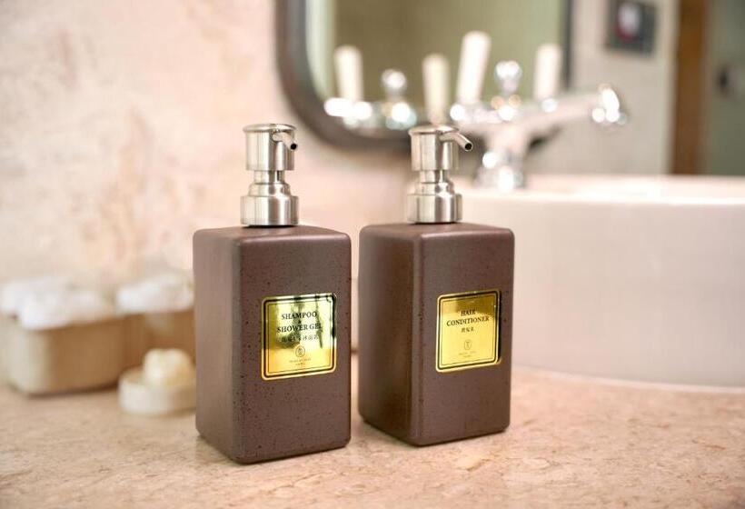 اتاق لوکس, Palais De Chine