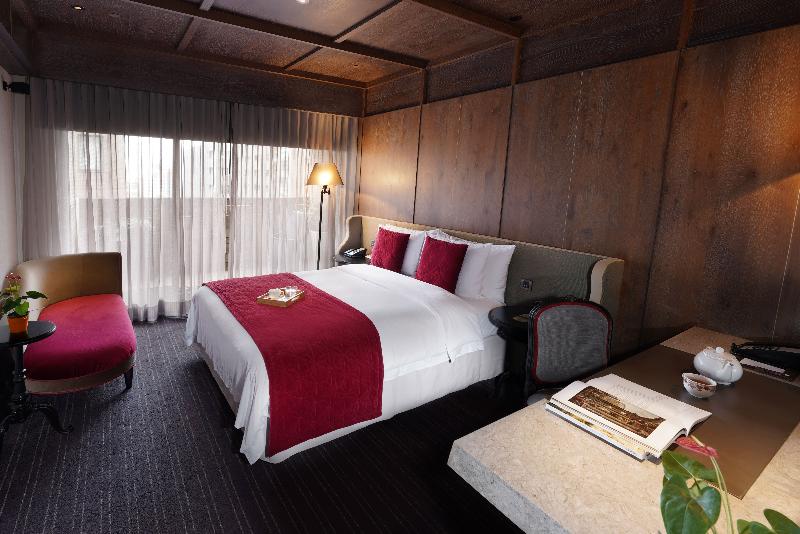 اتاق اجرایی, Palais De Chine