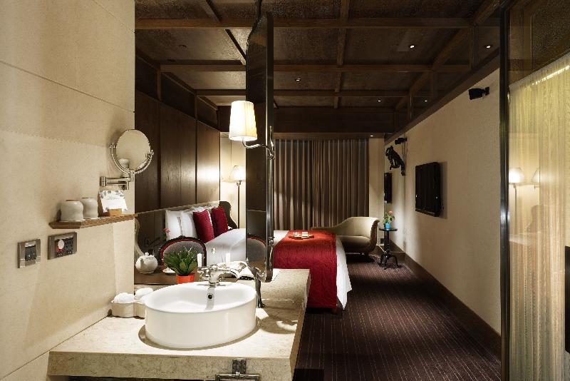 اتاق لوکس, Palais De Chine