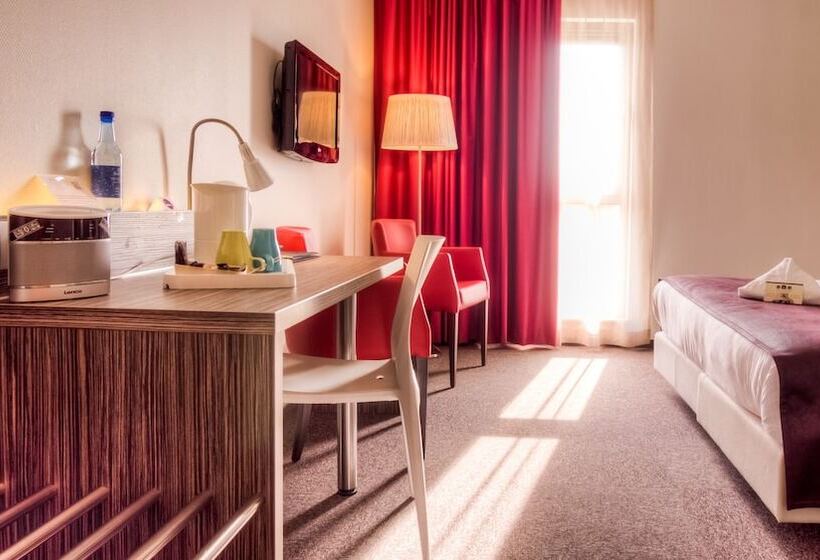 סוויטת ג'וניור, Restaurant Horizon Ath Lessines