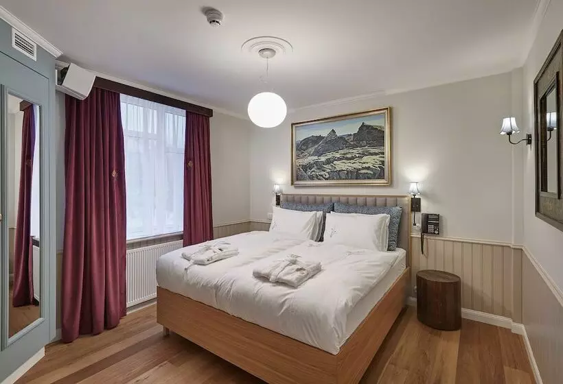 سوییت جونیور, Reykjavik Marina   Berjaya Iceland Hotels